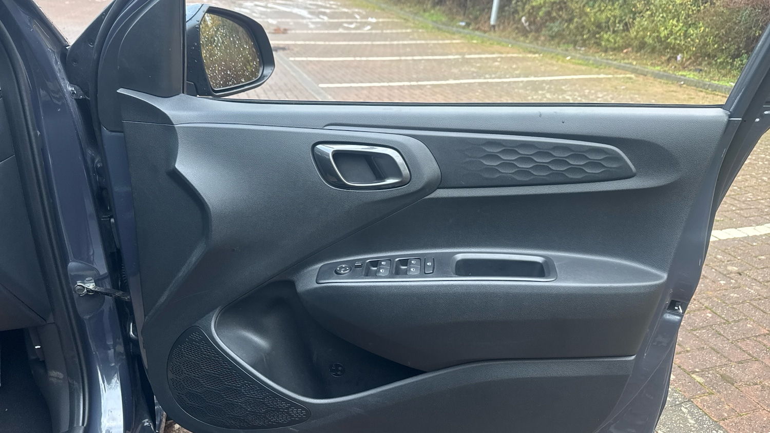 Used Hyundai i10 2025 for sale - 77115820: Photo 34