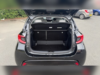 Used Toyota Yaris 2023 for sale - 79067632: Photo