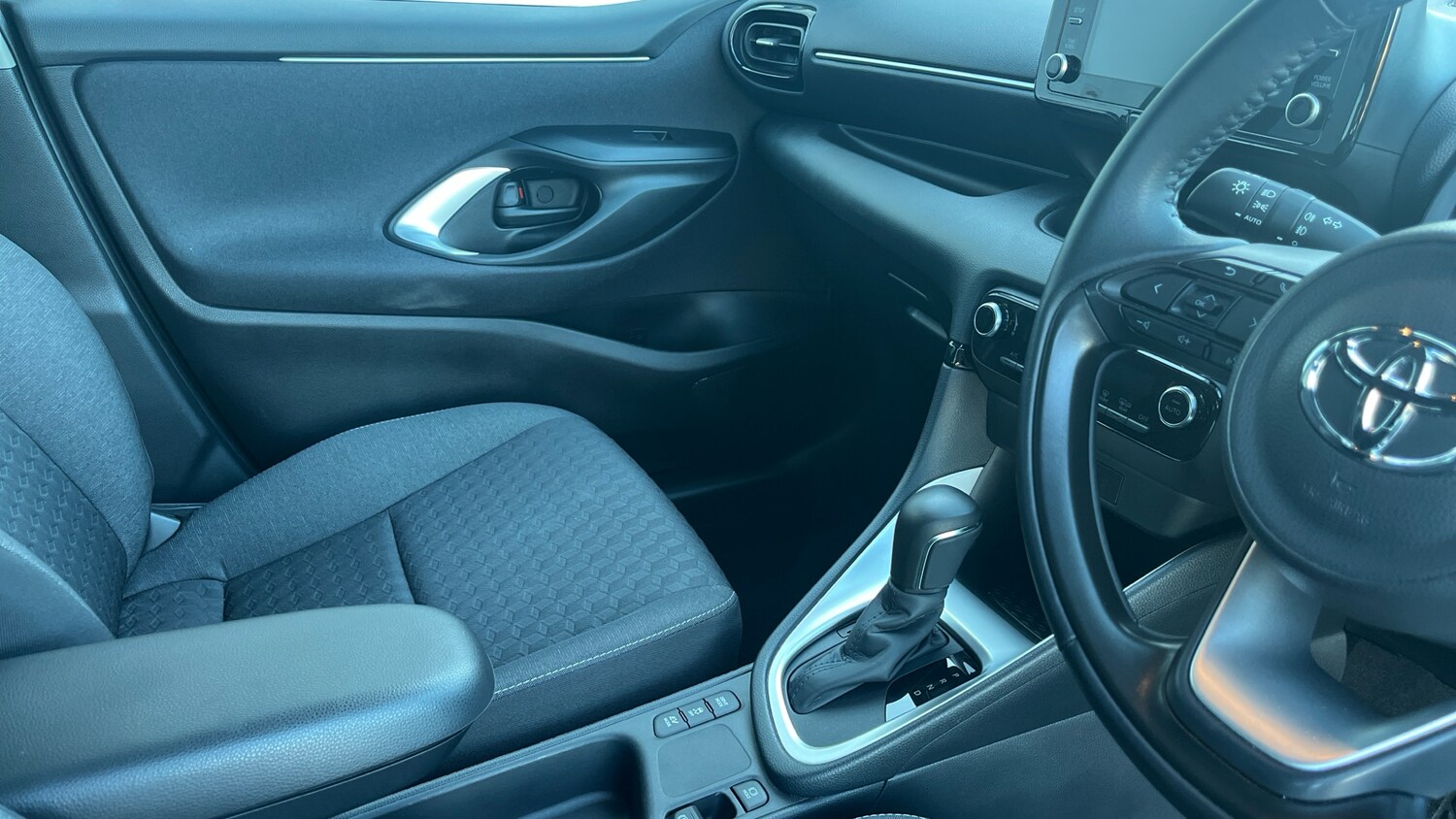 Used Toyota Yaris 2023 for sale - 76289147: Photo 14