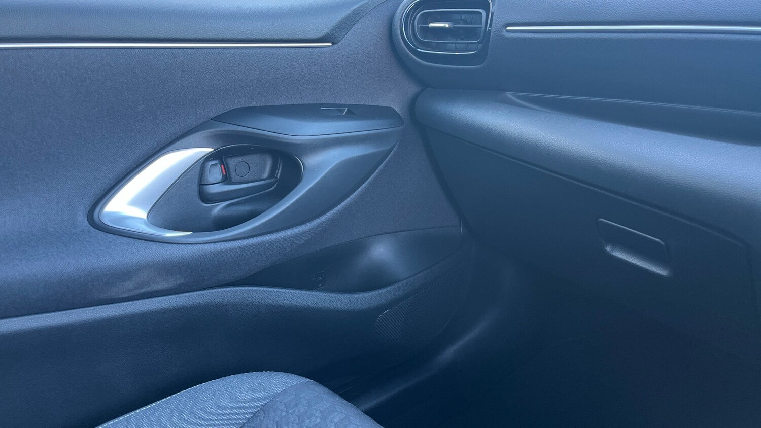 Used Toyota Yaris 2023 for sale - 76289147: Photo 28