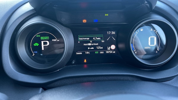 Used Toyota Yaris 2023 for sale - 76289147: Photo 30