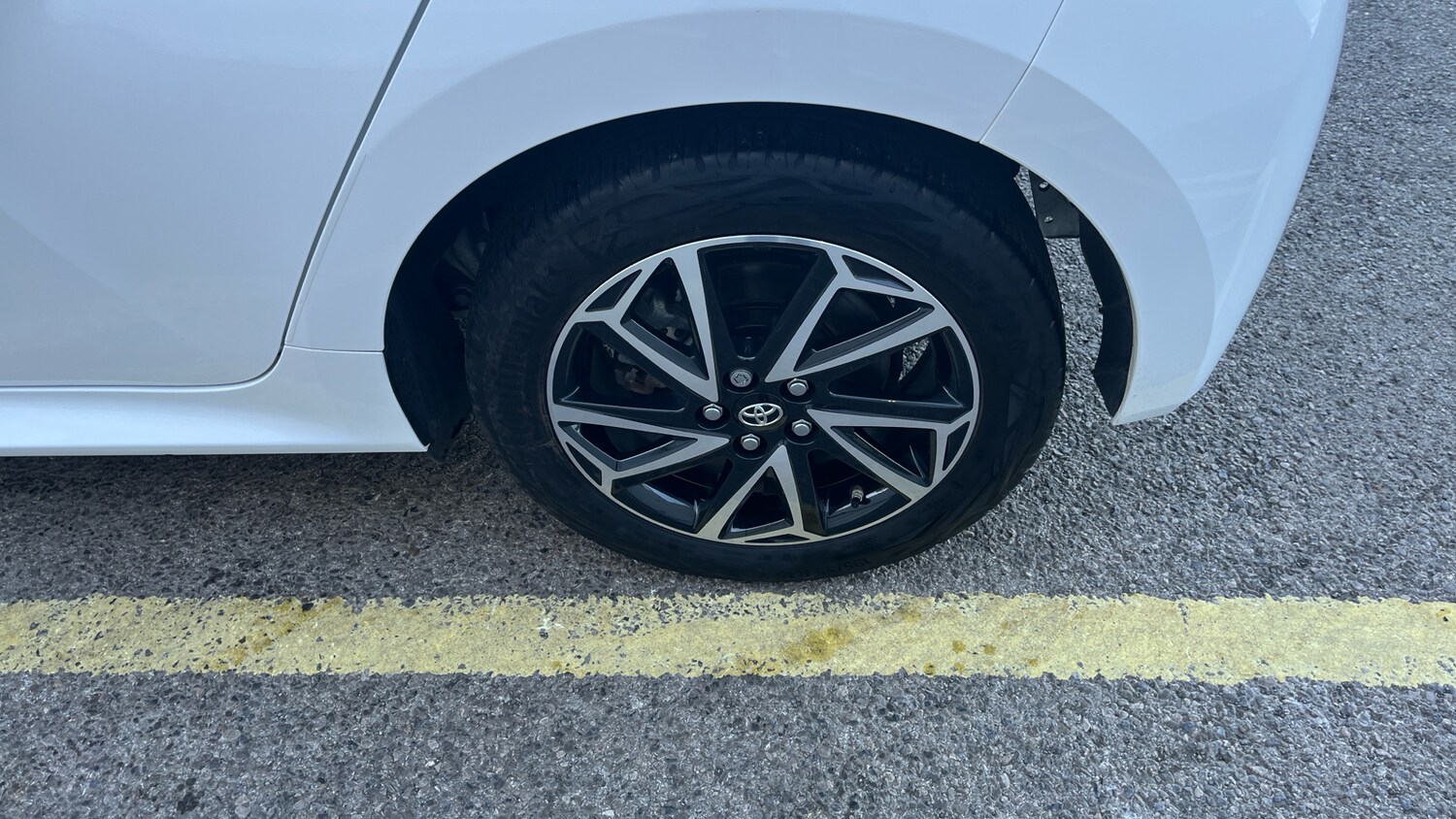 Used Toyota Yaris 2023 for sale - 76289147: Photo 42