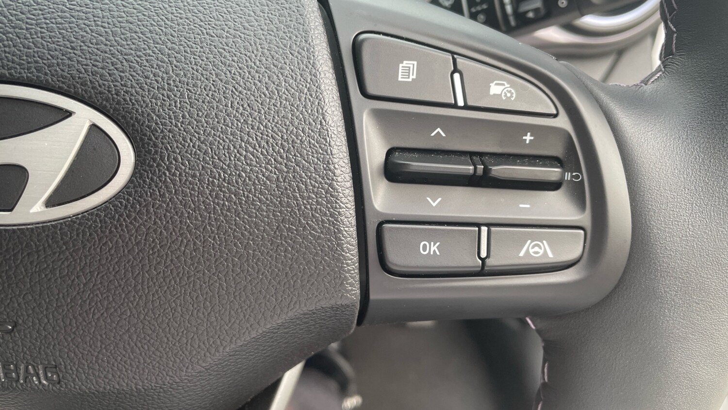 Used Hyundai i10 2024 for sale - 76449532: Photo 30