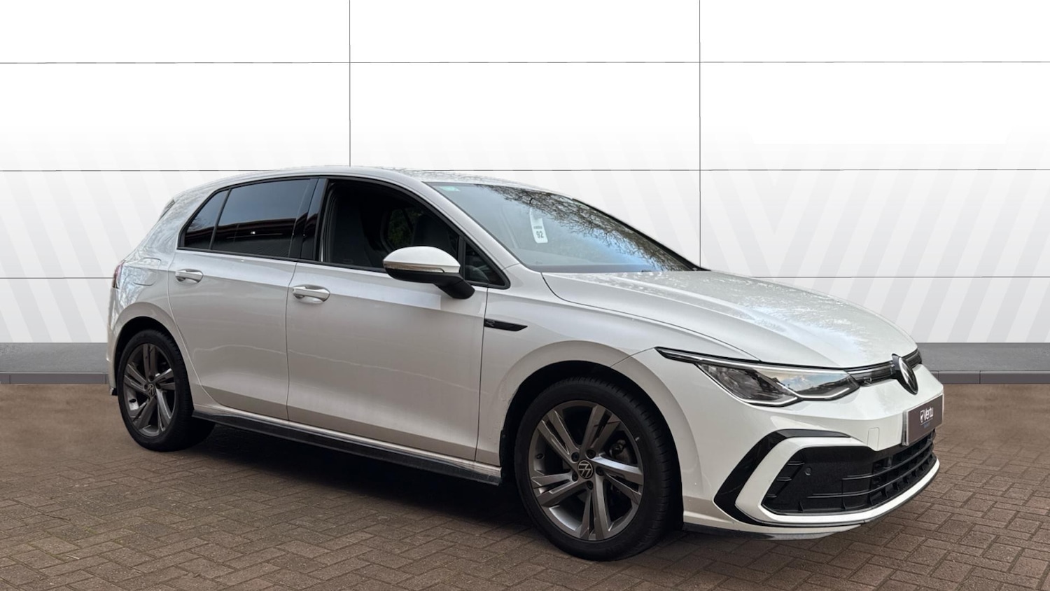 Used Volkswagen Golf 2021 for sale - 76684770: Photo 1