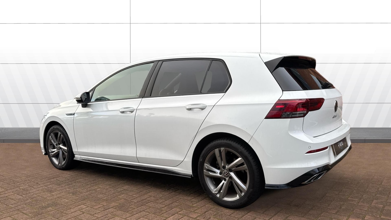 Used Volkswagen Golf 2021 for sale - 76684770: Photo 2