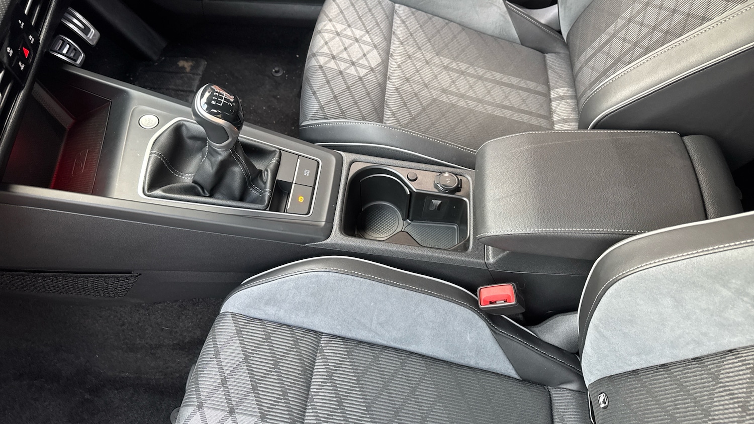 Used Volkswagen Golf 2021 for sale - 76684770: Photo 27