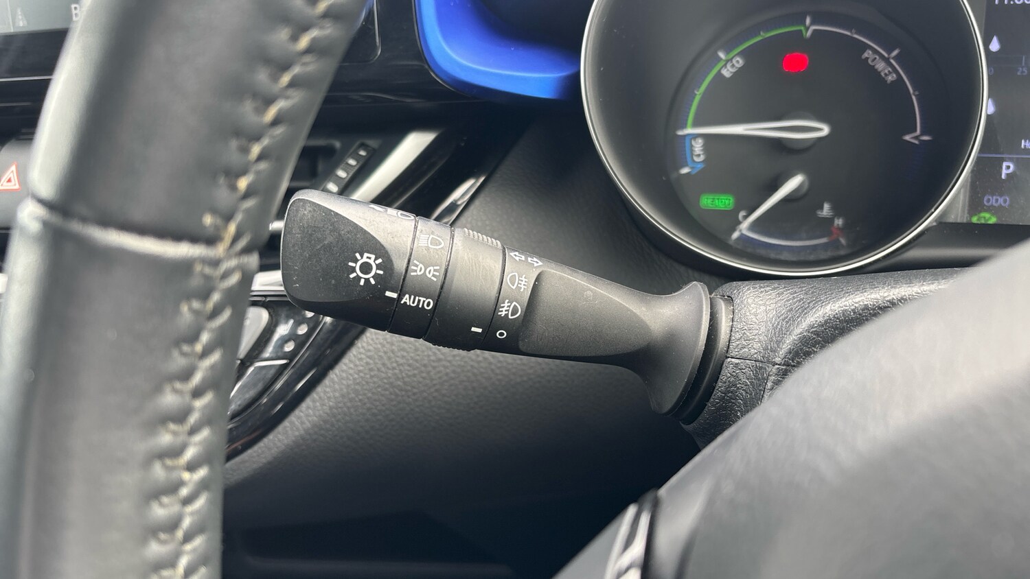 Used Toyota C-HR 2020 for sale - 77996907: Photo 24