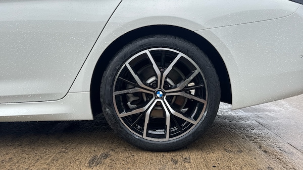 Used BMW 5 Series 2022 for sale - 76290501: Photo 44