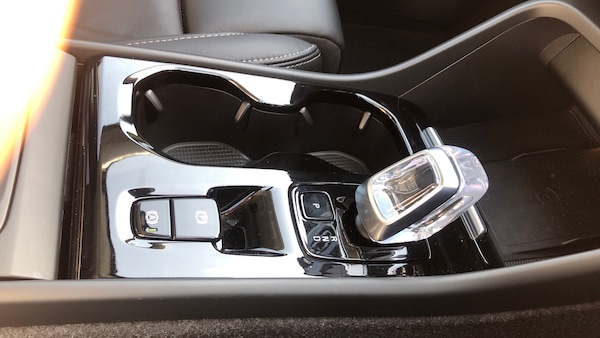 Used Volvo XC40 2023 for sale - 76289148: Photo 38