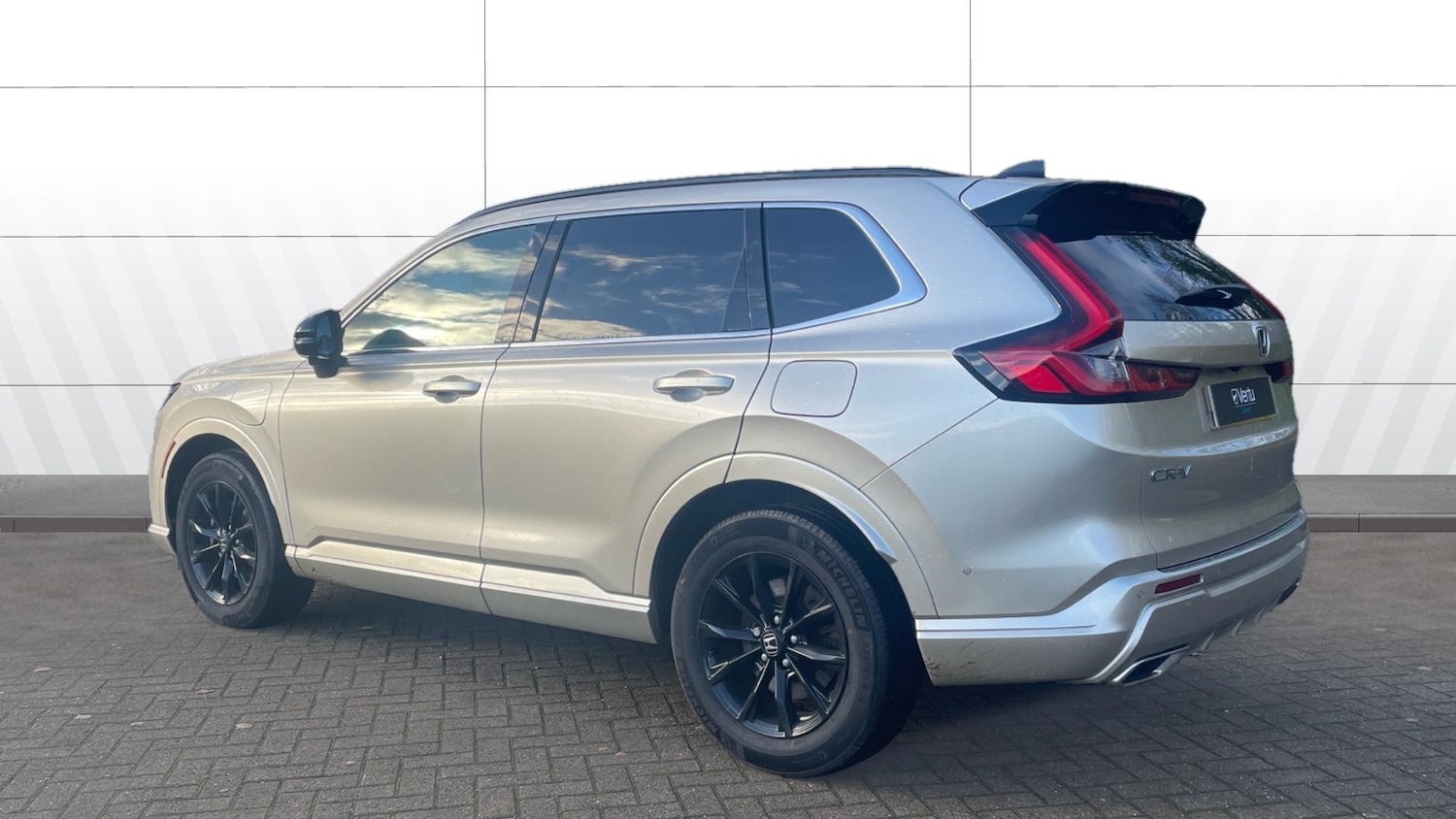 Used Honda CR-V 2024 for sale - 76611505: Photo 2