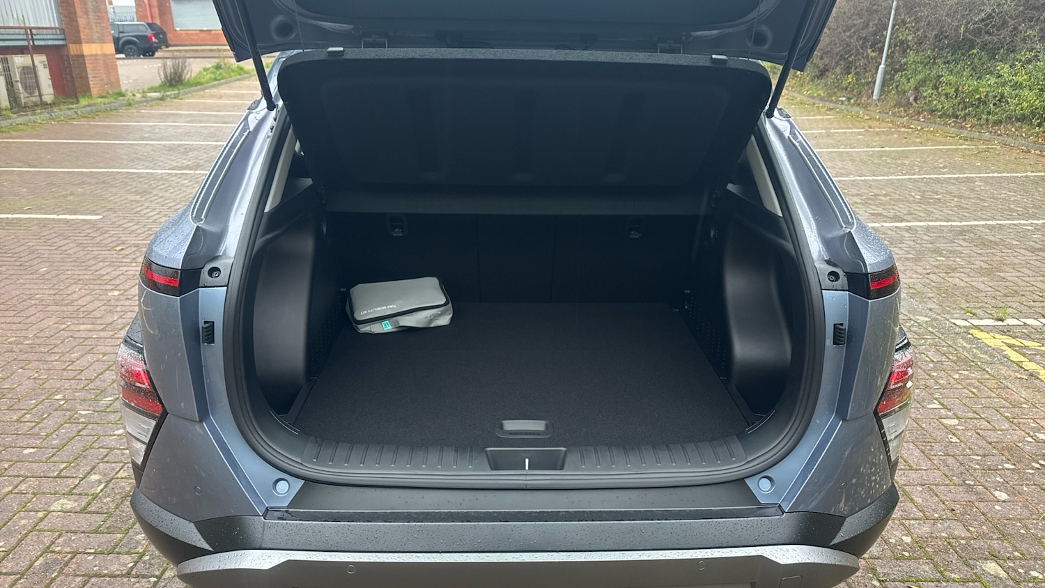 Used Hyundai KONA 2025 for sale - 76504368: Photo 4