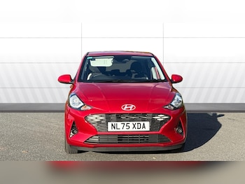 Used Hyundai i10 2025 for sale - 76764100: Photo