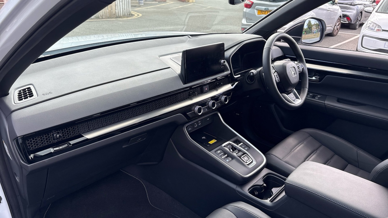 Used Honda CR-V 2025 for sale - 76289146: Photo 2