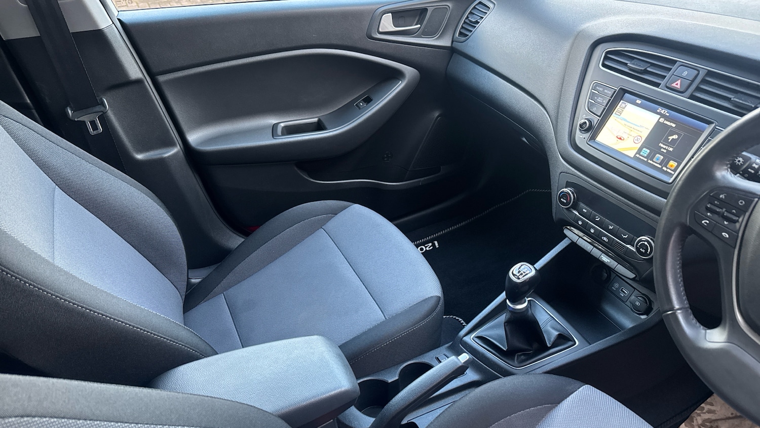 Used Hyundai i20 2019 for sale - 76831450: Photo 14