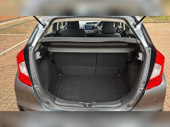 Used Honda Jazz 2020 for sale - 76492079: Photo