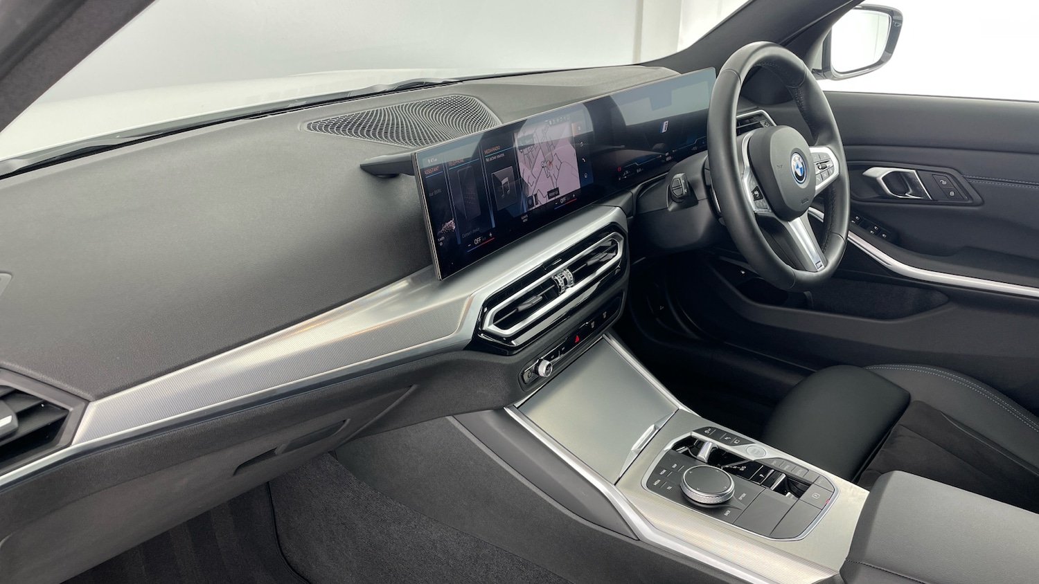 Used BMW 3 Series 2024 for sale - 77323834: Photo 7