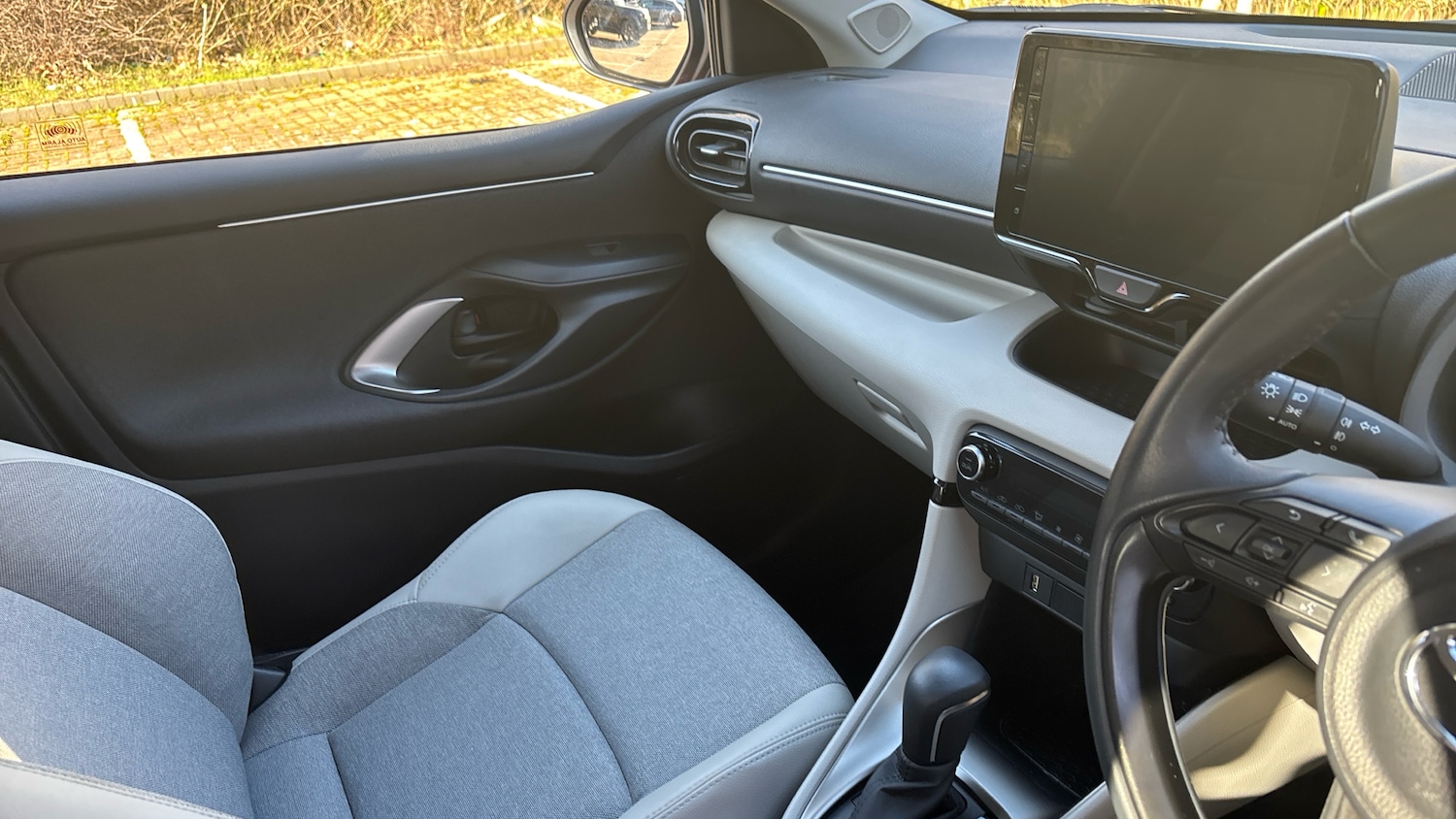 Used Toyota Yaris 2022 for sale - 77744191: Photo 14