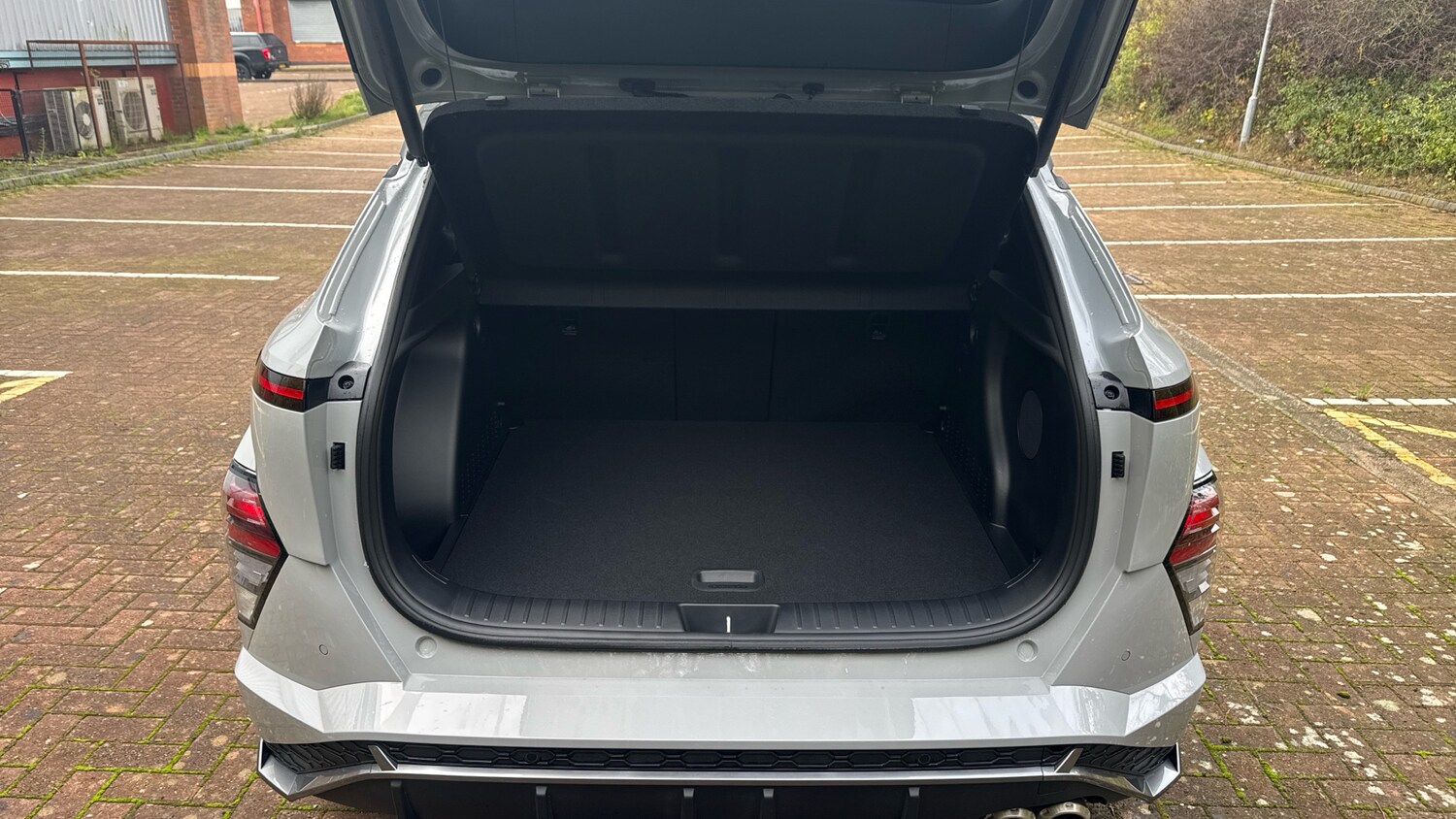 Used Hyundai KONA 2025 for sale - 76480201: Photo 4