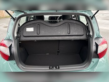 Used Hyundai i10 2025 for sale - 77151082: Photo