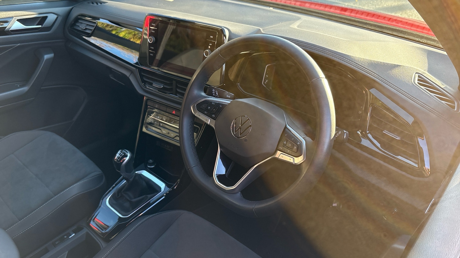 Used Volkswagen T-Roc 2022 for sale - 77363910: Photo 11