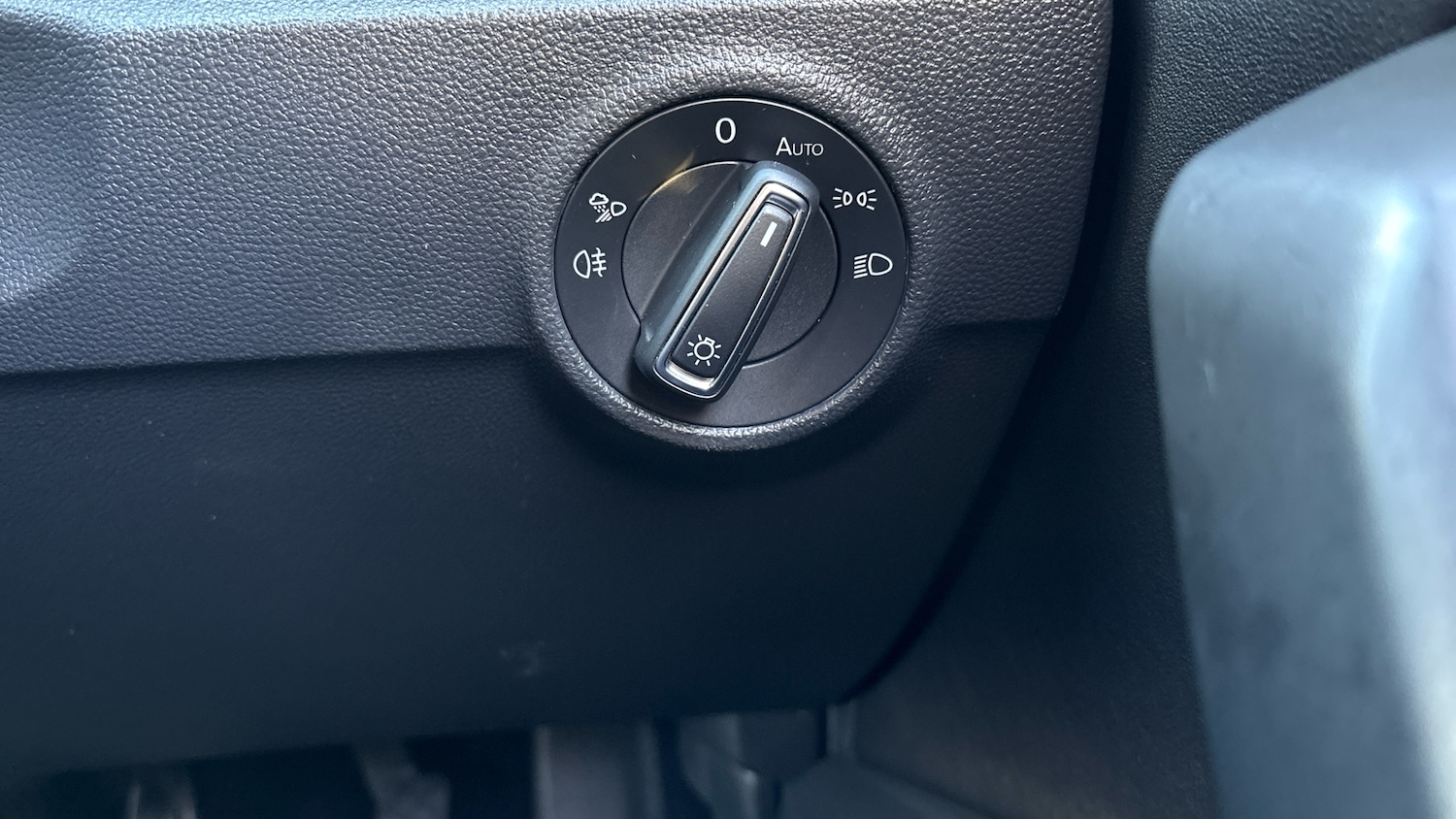 Used Volkswagen T-Roc 2022 for sale - 77363910: Photo 34