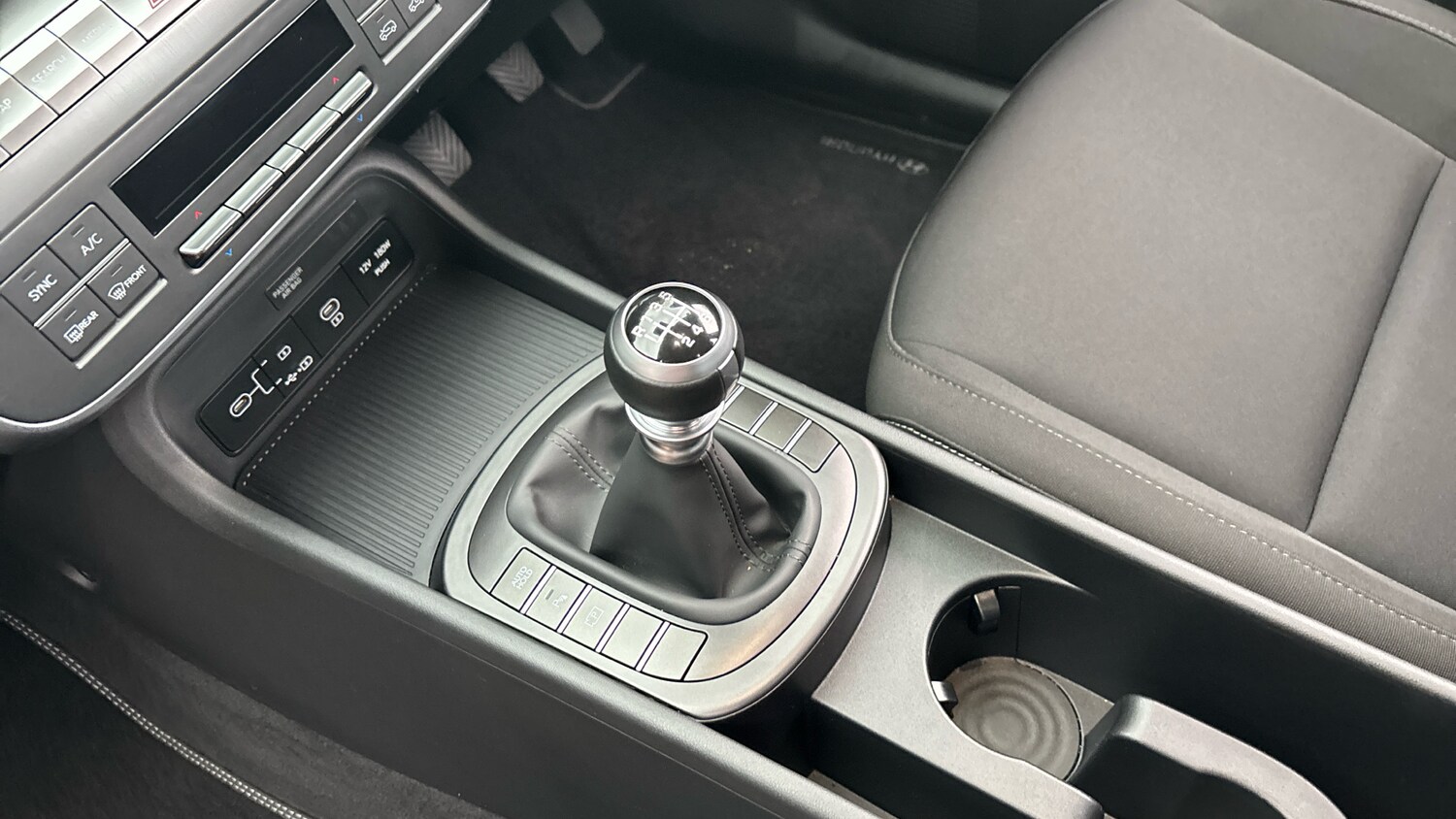 Used Hyundai KONA 2025 for sale - 76452636: Photo 13