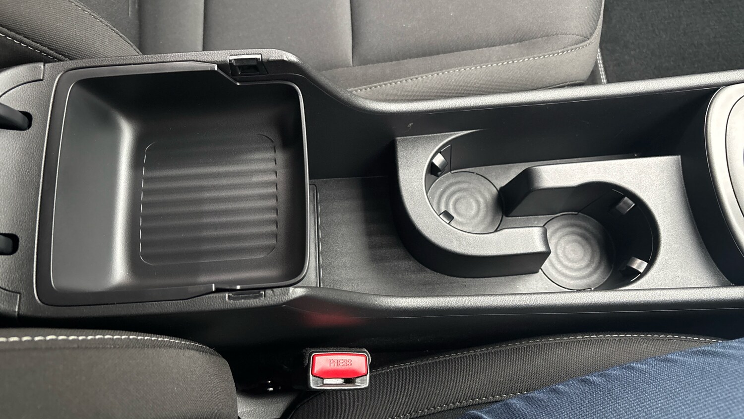 Used Hyundai KONA 2025 for sale - 76452636: Photo 32