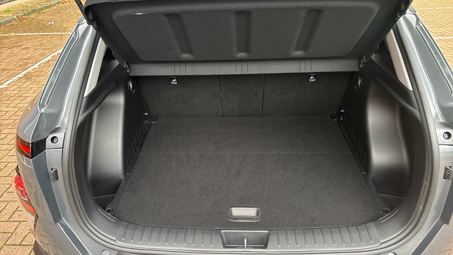 Used Hyundai KONA 2025 for sale - 76452636: Photo 4