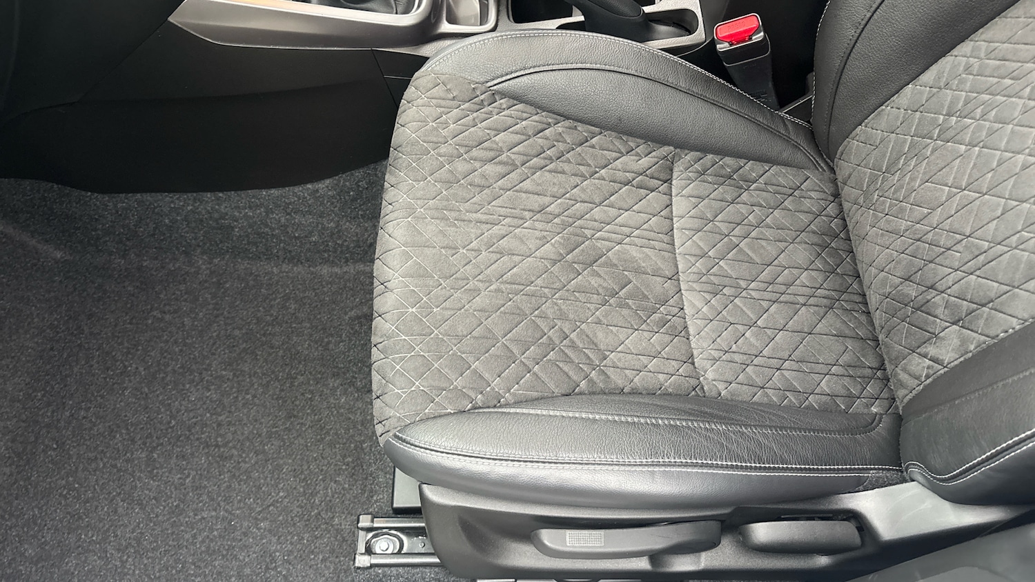 Used Suzuki Vitara 2021 for sale - 76384222: Photo 32