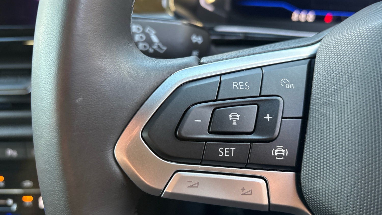 Used Volkswagen T-Roc 2022 for sale - 76719198: Photo 35