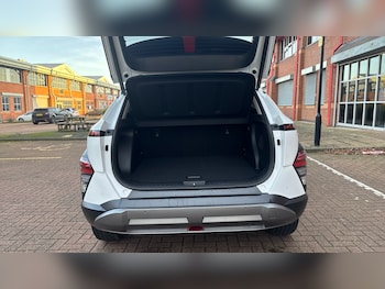 Used Hyundai KONA 2025 for sale - 76764103: Photo