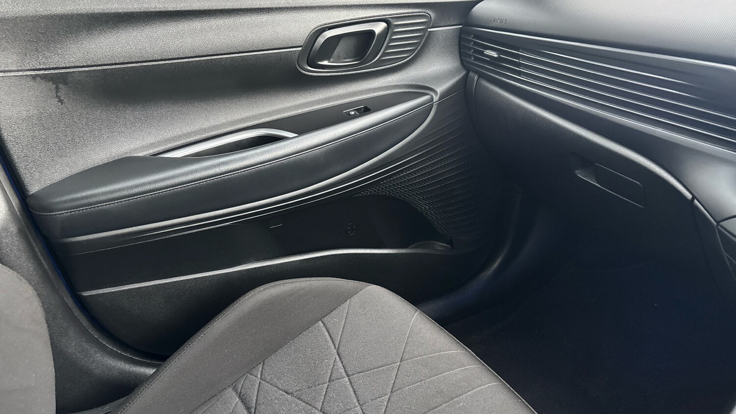 Used Hyundai BAYON 2023 for sale - 77351113: Photo 29