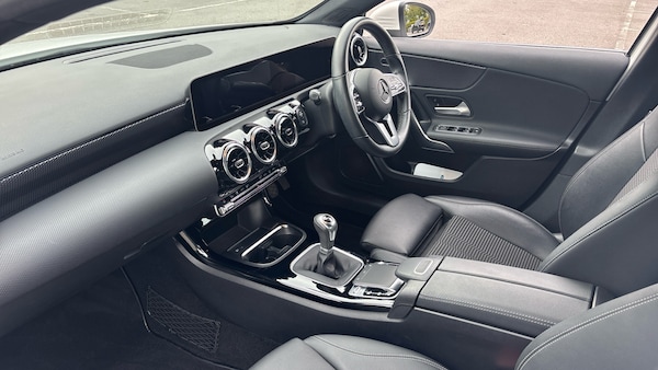 Used Mercedes-Benz A-Class 2019 for sale - 76290502: Photo 2