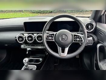 Used Mercedes-Benz A-Class 2019 for sale - 76290502: Photo 4