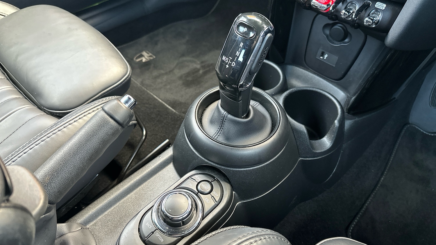 Used MINI Convertible 2022 for sale - 77324392: Photo 10