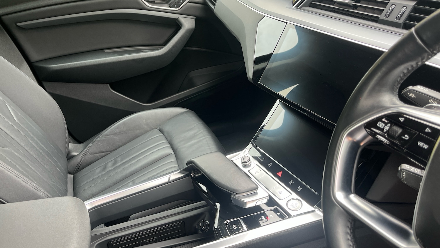 Used Audi e-tron 2020 for sale - 76156547: Photo 14