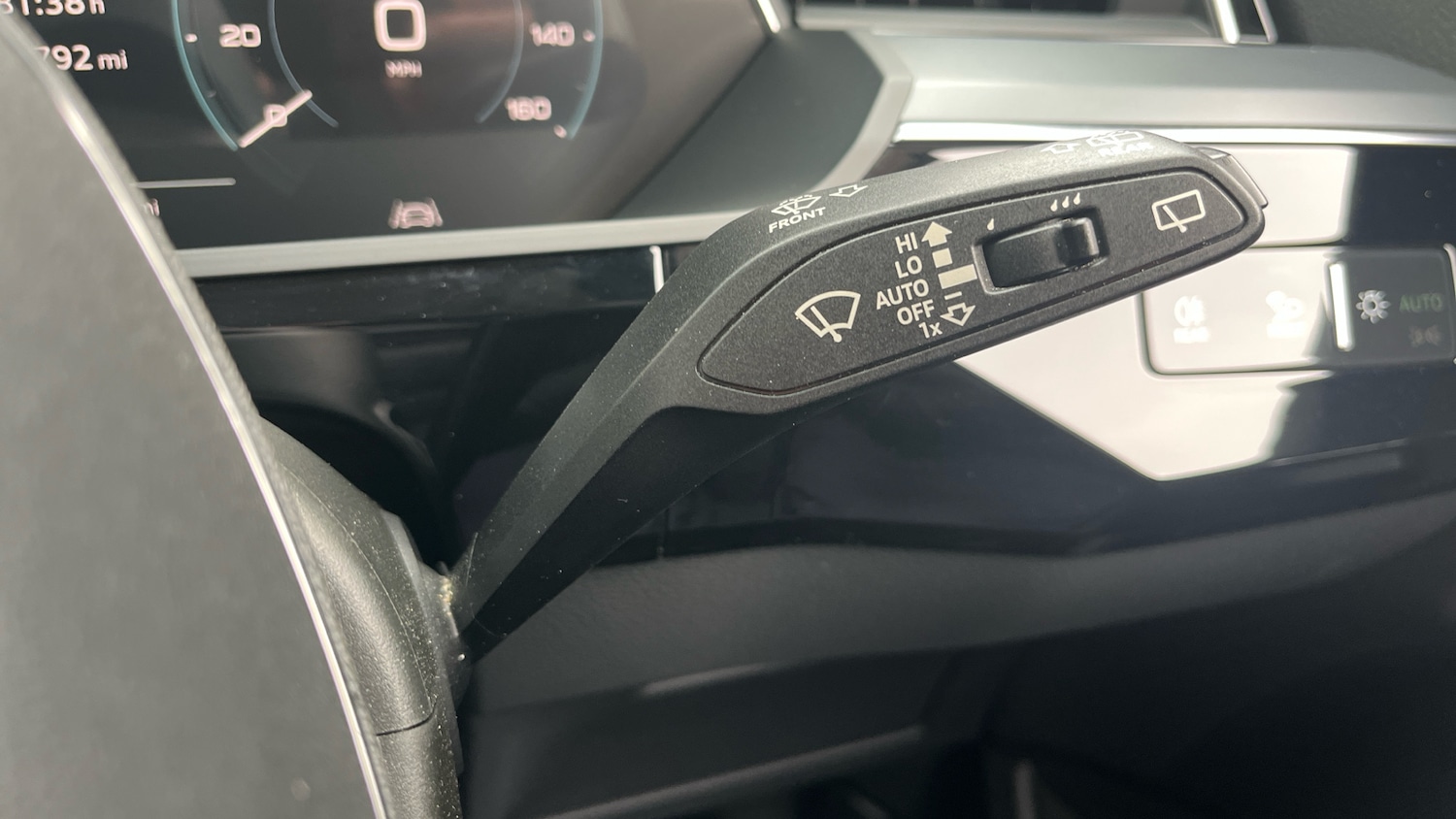 Used Audi e-tron 2020 for sale - 76156547: Photo 25