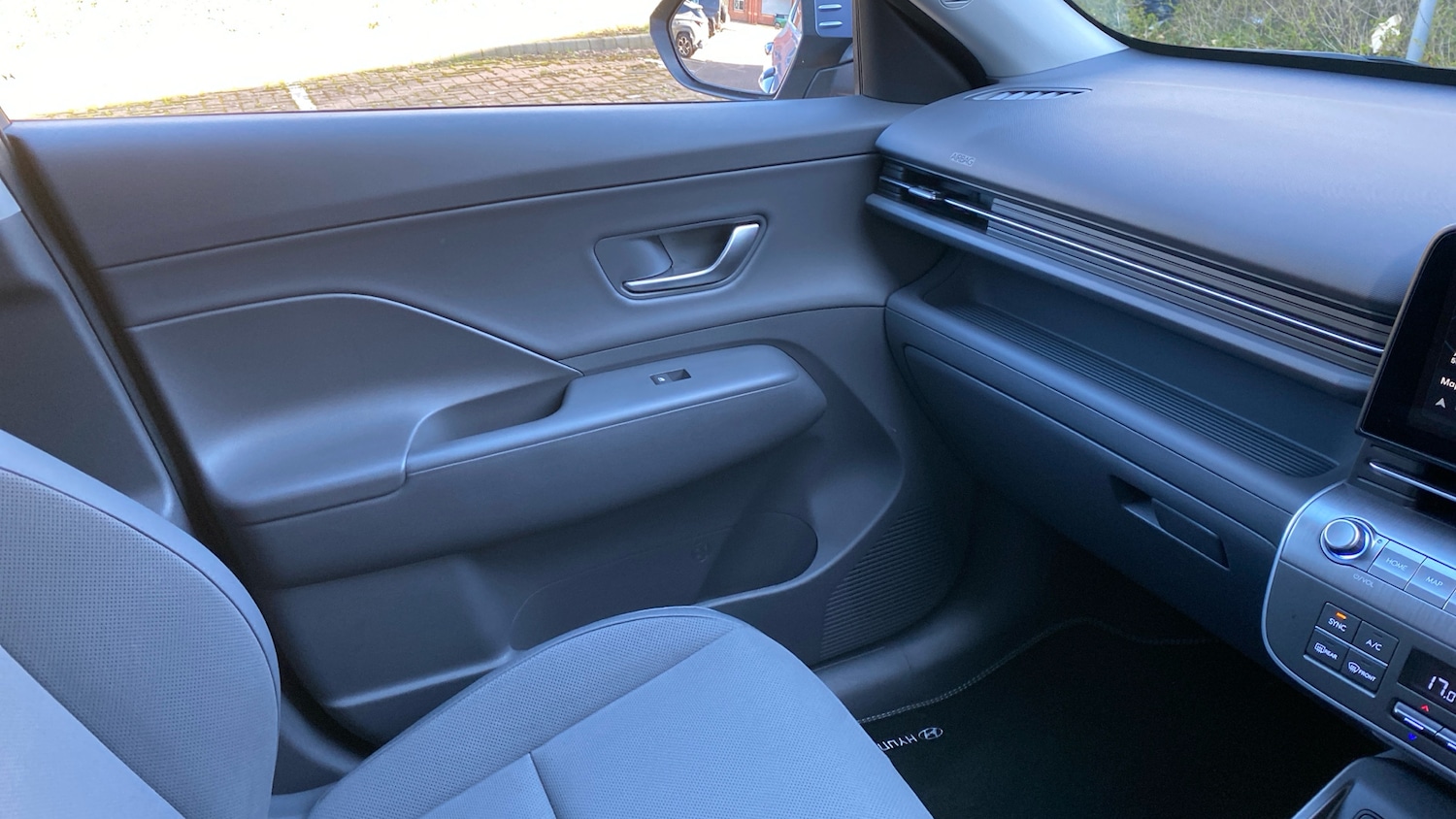 Used Hyundai KONA 2025 for sale - 78025954: Photo 35