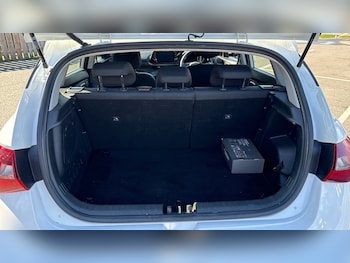 Used Hyundai i20 2021 for sale - 77871924: Photo