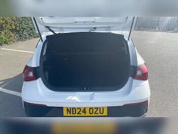 Used Hyundai i20 2024 for sale - 77831657: Photo