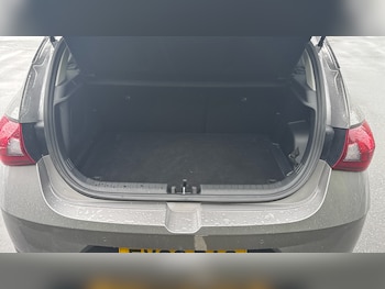 Used Hyundai i20 2023 for sale - 78724205: Photo