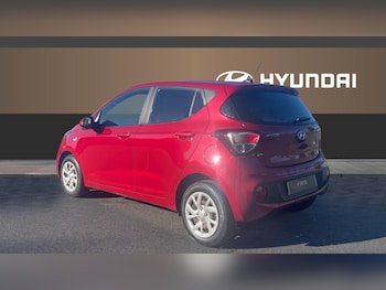 Used Hyundai i10 2019 for sale - 77733015: Photo
