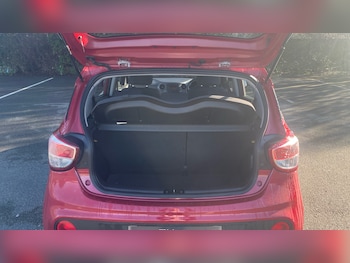 Used Hyundai i10 2019 for sale - 77733015: Photo