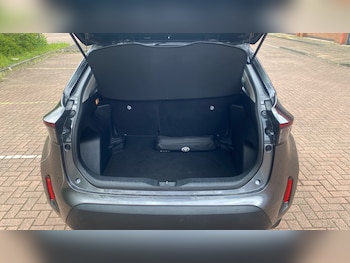 Used Toyota Yaris Cross 2024 for sale - 78499115: Photo