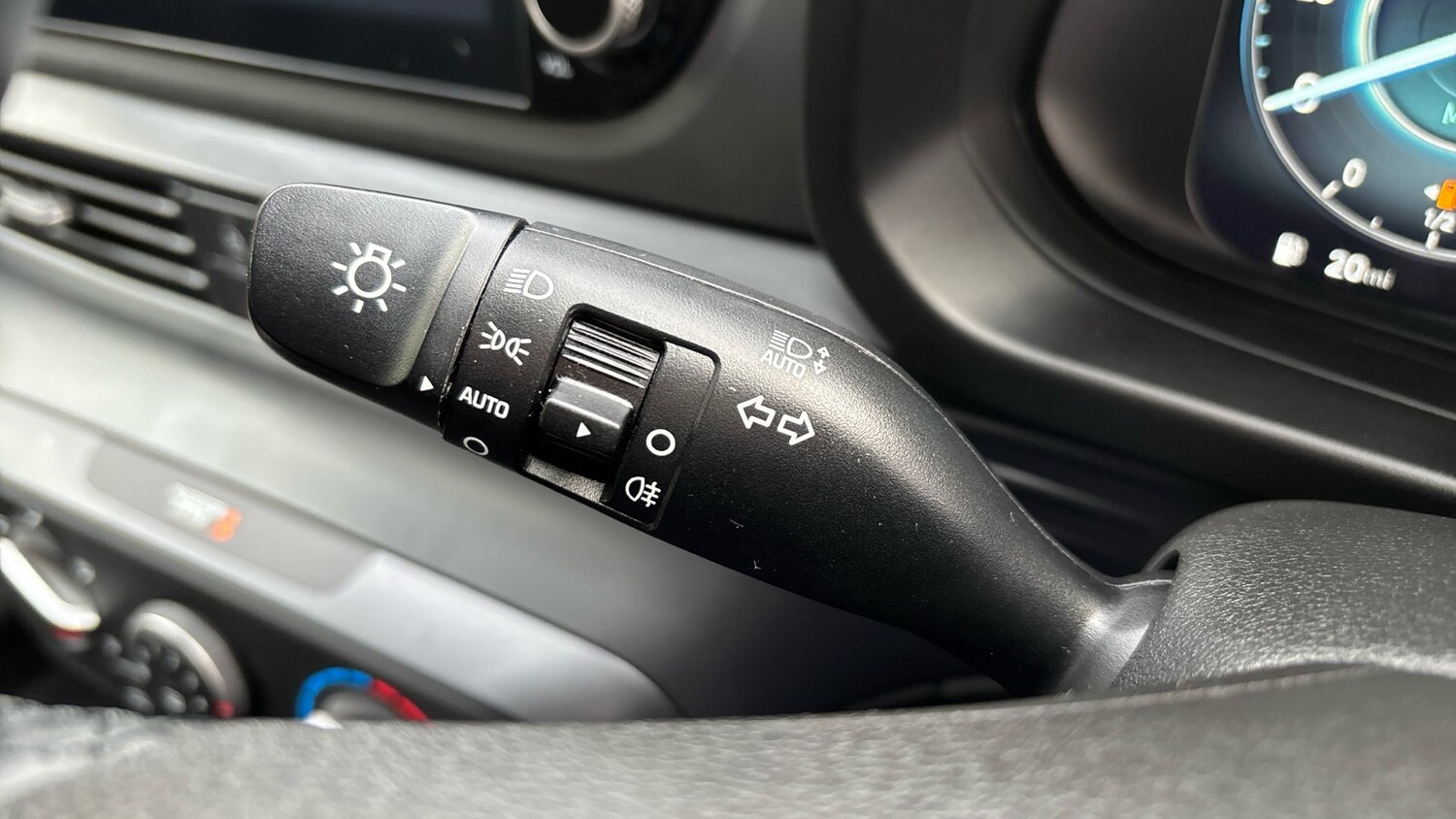 Used Hyundai BAYON 2023 for sale - 76302123: Photo 46