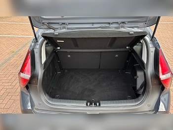 Used Hyundai BAYON 2023 for sale - 76302123: Photo