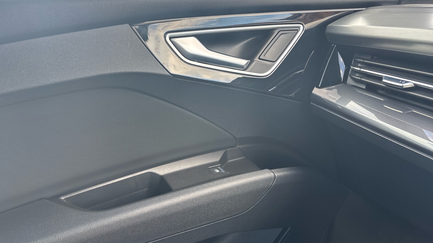 Used Audi Q4 e-tron 2022 for sale - 78092605: Photo 38