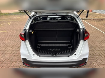 Used Honda Jazz 2023 for sale - 77004188: Photo