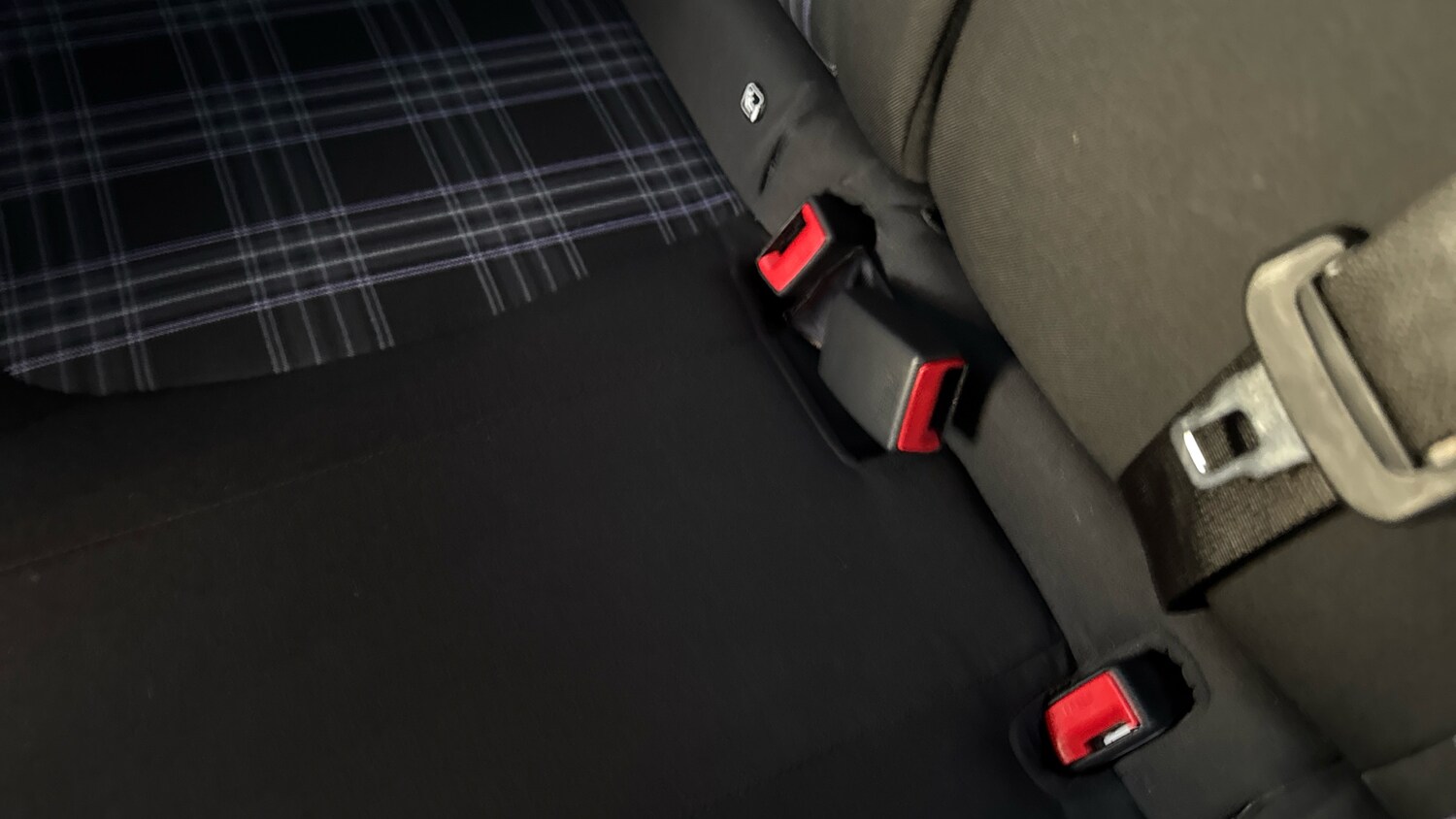 Used Hyundai i10 2023 for sale - 76738657: Photo 17