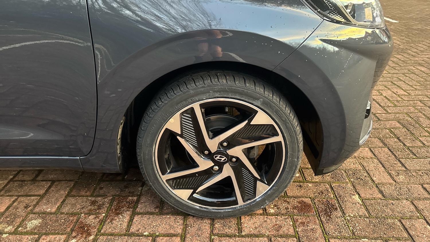 Used Hyundai i10 2023 for sale - 76738657: Photo 32